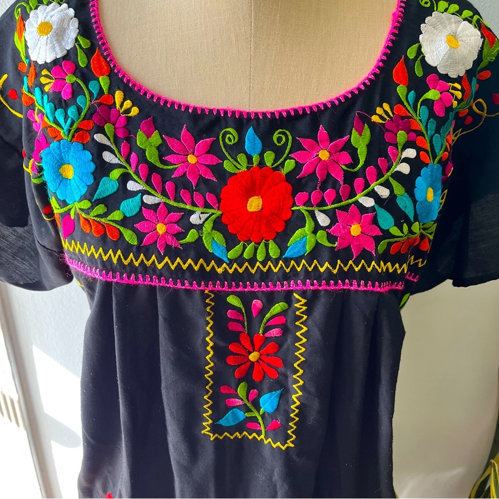 Authentic Casa Flores Dress• Hispanic Heritage•Sz l - Picture 5 of 13